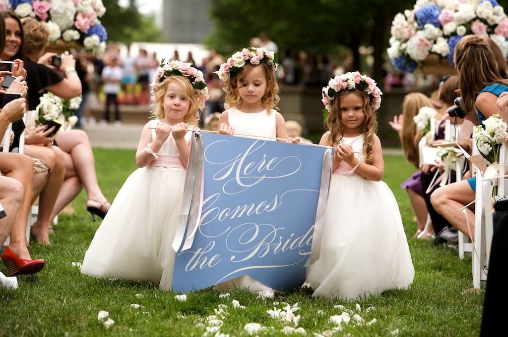 The Best Wedding Signs for Kids